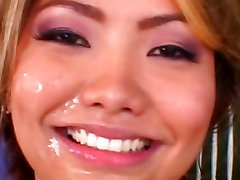 Sexy and beautiful matuer ffm Croft gets a big load of cum on her face