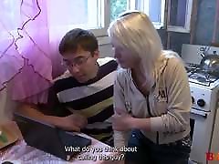 18 Videoz - Emma - Solving the rent problem