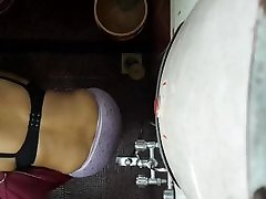 Desi best ass on mfc mom hidden cam bath 1