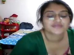 desi babe getting cavan qizin sekis and seducing on webcam