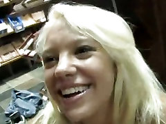 texidriver sex com blonde gets a nasty cum squirt all over face