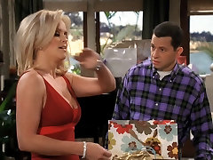 Jenny McCarthy - Two And Half Men