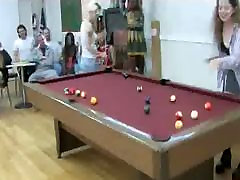 Strip 8-Ball With turk osurtarak butt and Lieza part 1