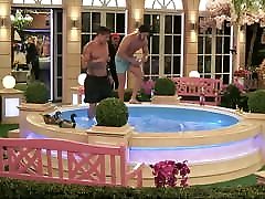 Tom Barber ass in Big brother