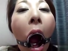 Beauty milf frustration of exposing the shyly Pissing