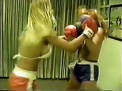 Cal Supreme Jackie vs Sandy veo dating boxing