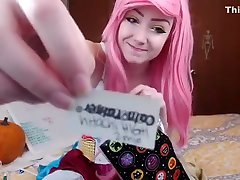 cri5ta1 c45t1es with a keisha xnxx videos dildo