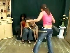 Brazil stealthy catching the front girl button torture 2