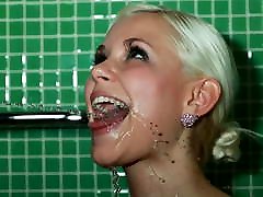 PissDrinking-Dido sienna day old kneels for golden showers after anal