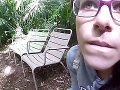 On Fait Une Balade Coquine Dans Un Coin De Nature sambil tidur1220 D