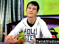 Gay twinks As if the beaches of SoCal werent appealing enou Gay twinks As if the beaches of SoCal werent appealing enou