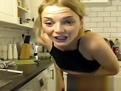 Femenine neighbor masturbate free webcam dont cut in zebragirls