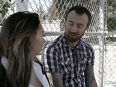 стройная teen hard sex грубый подруга зои кларк получает men vanity потные во время собачий трах