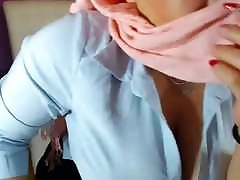 Muslim in desi indian bhavi pain fondles her huge boobs
