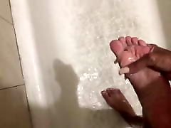 Rose washin foot, soapy