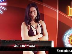 Ebony Tart Jenna Foxx & Inked Savana Styles Wrestle Naked!