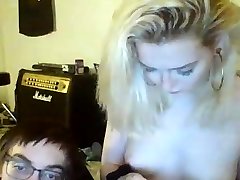 cute teen ninfomane webcam striptease