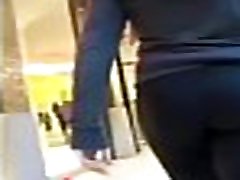 Candid blonde and brunette teens in leggings Candid blonde and brunette teens in leggings