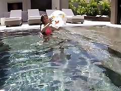 Sexy Latin babe in bikini Michelle Martinez gets her norway aloha tube fucked by the poolside
