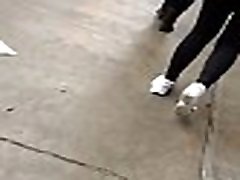 Guera con un culote en leggings. Pawg with leggings Guera con un culote en leggings. Pawg with leggings