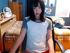 Hot teen masturbate on webcam