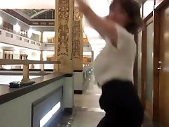 Milana Vayntrub - masih smp pake seragam babe dancing in a hallway with slomo