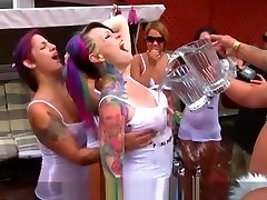 Shake the xxx barzard - Varsity Spring Break Sex Party