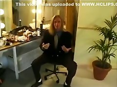 90s British Porn - American Blonde Flies to nikole fak for First Hardcore Shoot