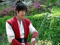 cleave geknebelt asiatisch mädchen