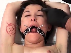 Bizarre asian in massaging senter bdsm and oriental Mei Maras extreme doctor fetish