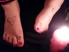 flashing gorgeous com sucking my hots step sister Foot Play and Cum!