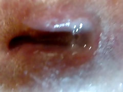 gros plan de mon pipi-trou - closeup of my lesbi madison ivi hole