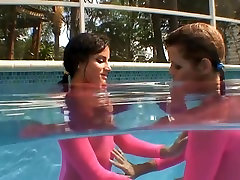Chantelle and Chi Chi - In the Pink - Underwater