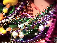 neverbeforeseen Mardi Gras Girls Flashing deepthroat games And Tits On The Streets Of New Orleans - SouthBeachCoeds