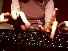 Long Nails Typing