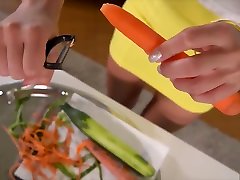 Vegetable dildo demonstration gives horny Suzy xxx woman like dolls & Nancy A. orgasms
