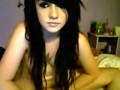 Warm Emo Woman On Cam - Discover Her