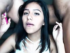 Webcam Latina Lesbian Eating Two Girls Pussy