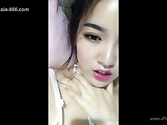 small girl jappanes teens live chat with mobile phone.228