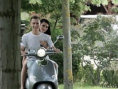 Romantic date ends up with passionate and crazy anal maria visconti porn in the garden