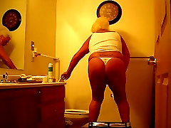 Potty PAWG