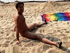 Beach Spy Video Clips of Guys Naked in Public
