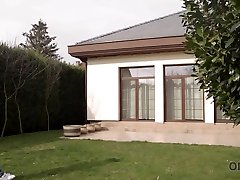 old4k. ellen jess zgubiła, ale dobry pan pomaga jej po seksie
