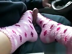Fuzzy pink sockjob in the car