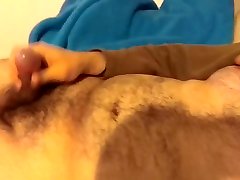 greek cub getting a seachbrezzer notwork and masturbating