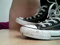 converse trample kissing am