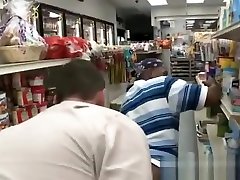 White guy bangs exrw 338 ass in public