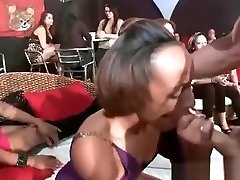 Amateur Blowbang at the Dancing big cooker Orgy Club Amateur Blowbang at the Dancing big cooker Orgy Club