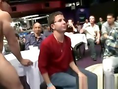 Hunks giving blowjobs to strippers