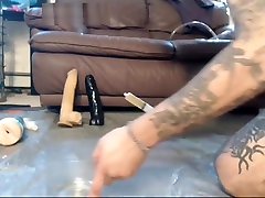 SEXY vibrate to tips precums and pisses in his mouth and works his HOT hole so nicely